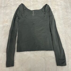 Women's Gray Long Sleeve Top